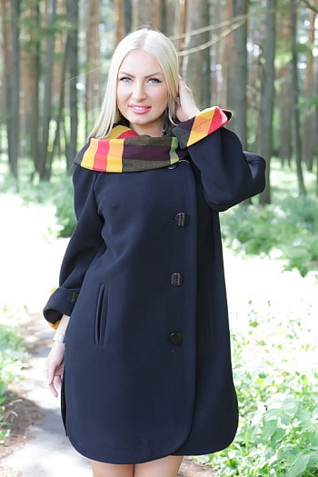 2 Пальто 14142-000  (черное (принт-красная клетка)) 