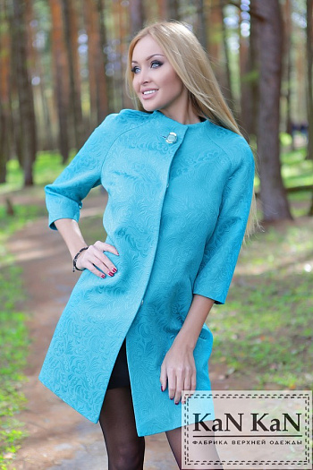 5 Летнее пальто из жаккарда полуприталенный силуэт  (лазурь)