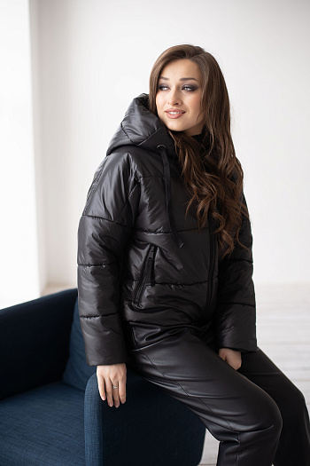 2 Куртка женская демисезонная 22690 (черный)